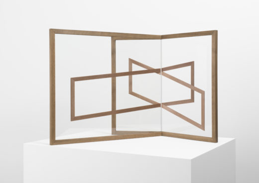 Mutual III, 2015. UV-digitalprint on glass, wood. 64 x 80 x 65 cm