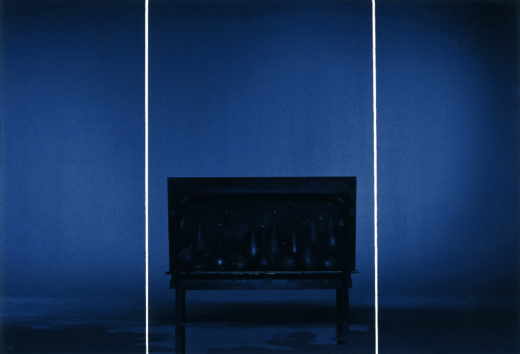 Offenbahrung, 1997. 3 paneles, C-Print. 200 x 75 cm (x2), 200 x 130 cm