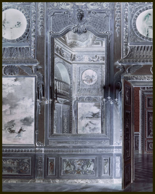 Paris, Hôtel de Lauzun-1, 2019. Glassprint. 180 x 145 cm. Ed. 3/4